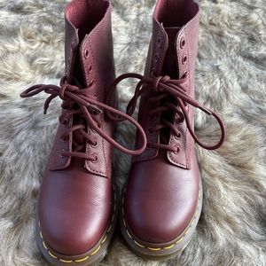 Dr. Martens new without box airwair
